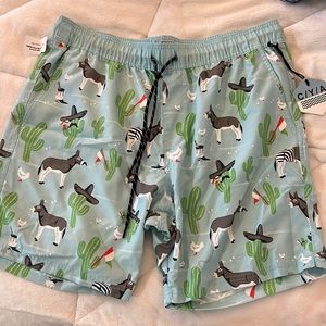 Men’s swim trunk